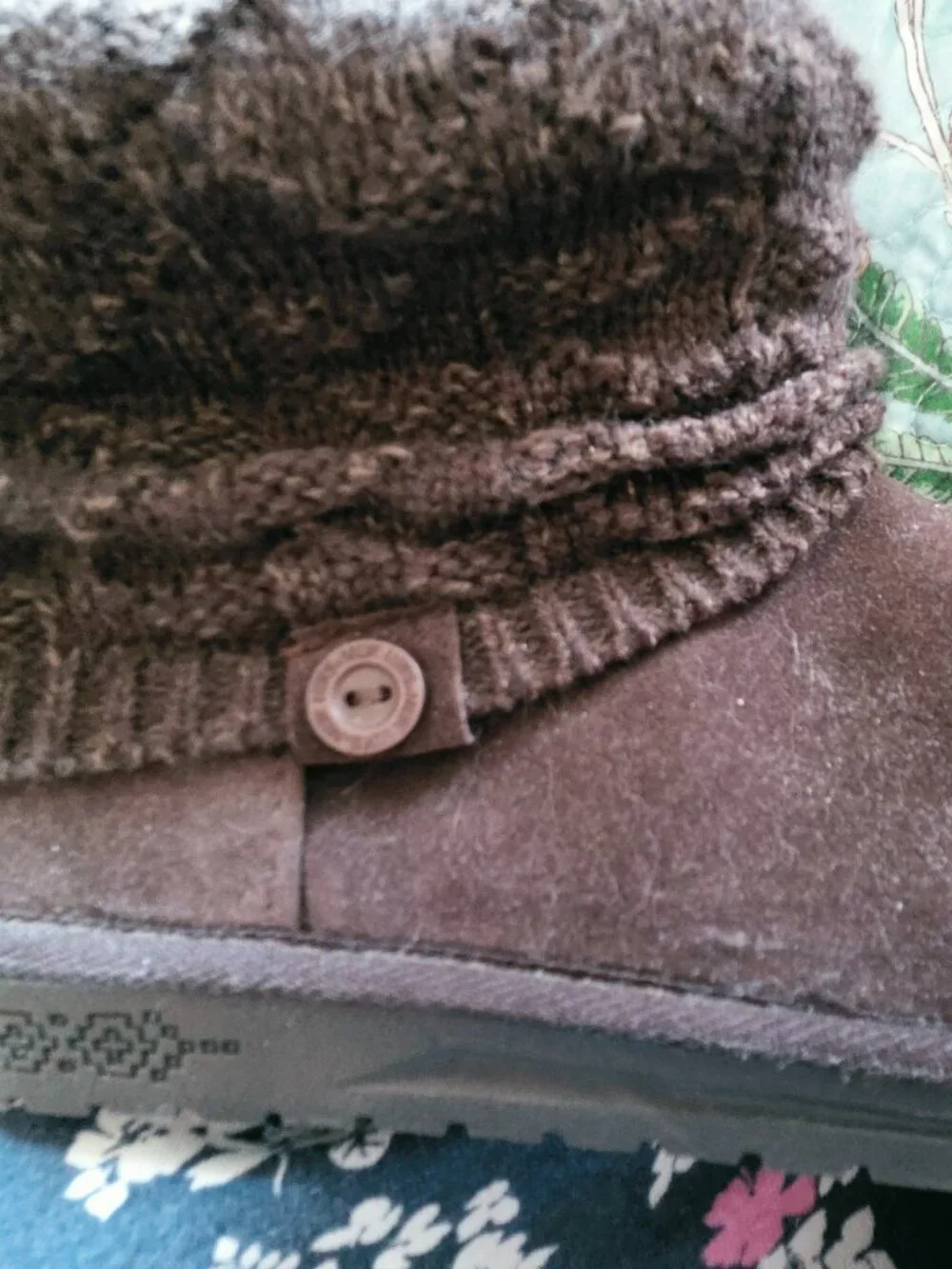 Women's MUKLUKS Sweater/Slouchy Booty. Size 8W Dark Brown CUTE!
